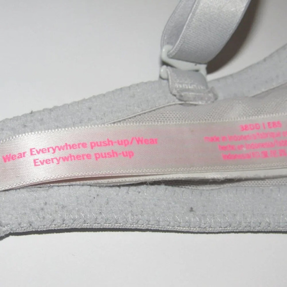 VICTORIA’S SECRET PINK Wear Everywhere Push-Up Gray Bra Size 38DD - Picture 6 of 6